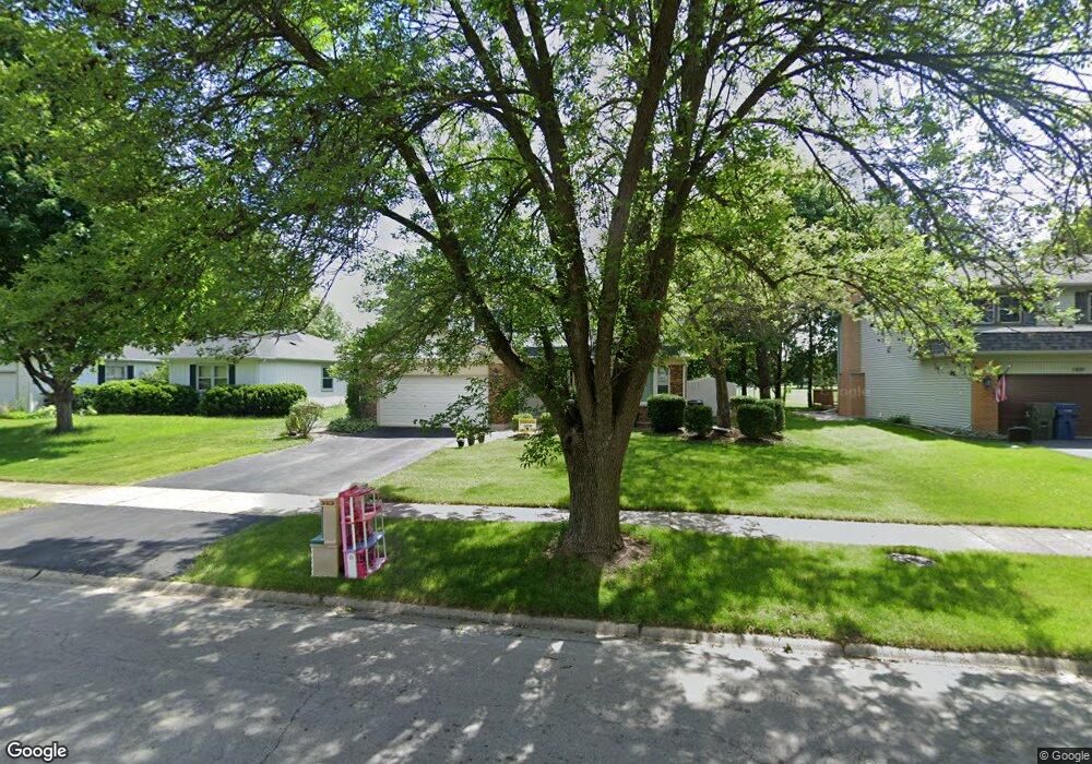 1501 Applegate Dr, Naperville, IL 60565 - photo 1