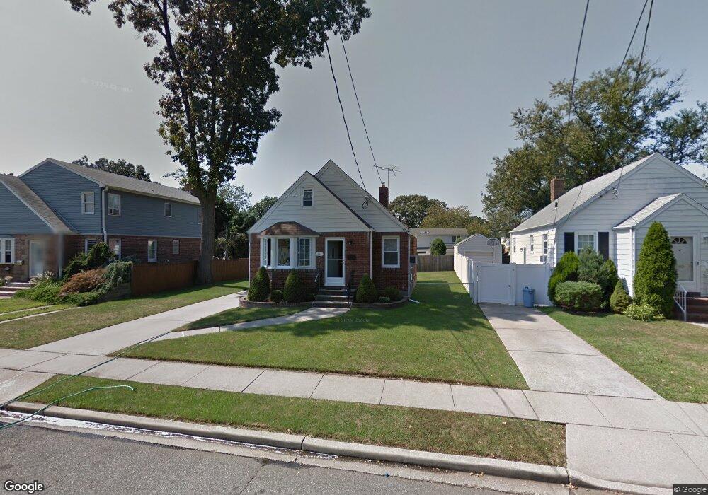 286 Rintin St, Franklin Square, NY 11010 - photo 1