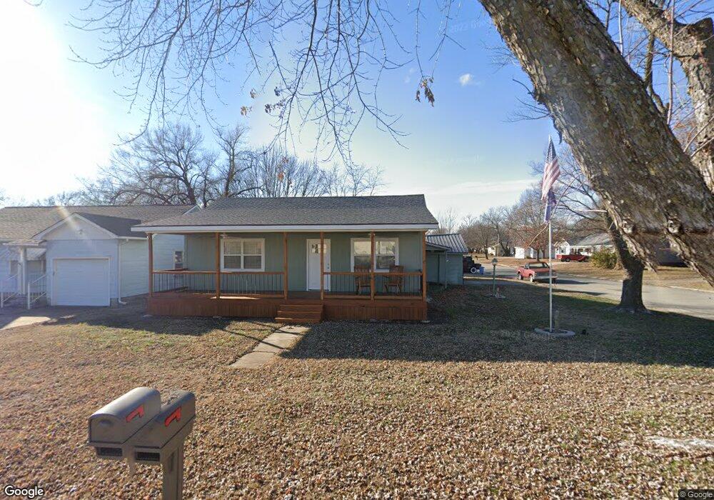 622 N 29th St, Parsons, KS 67357 - photo 1