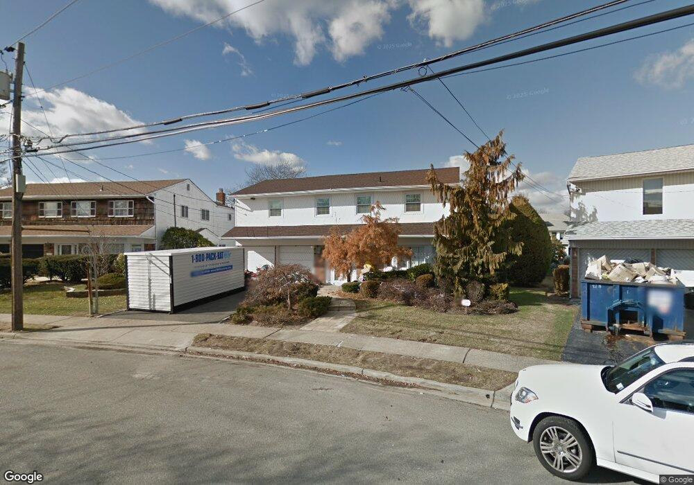 3918 Jane Ln, Oceanside, NY 11572 - photo 1