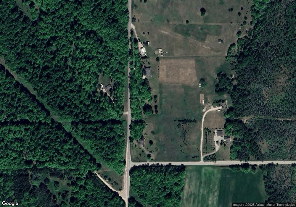 9166 Pincherry Rd, Charlevoix, MI 49720 - photo 1