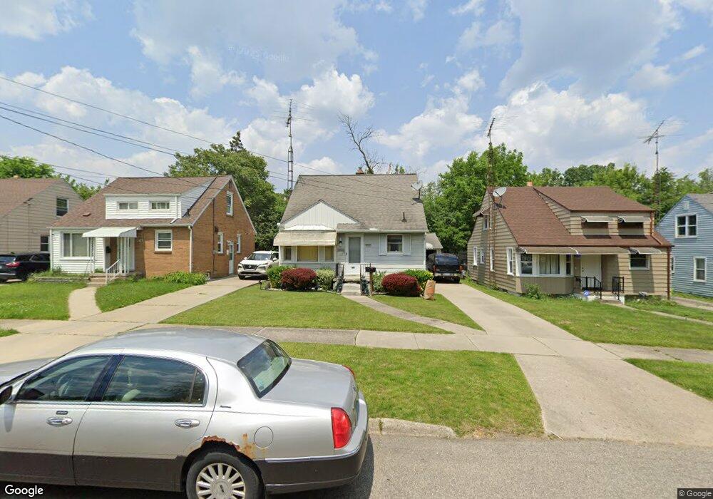 2738 Yale St, Flint, MI 48503 - photo 1