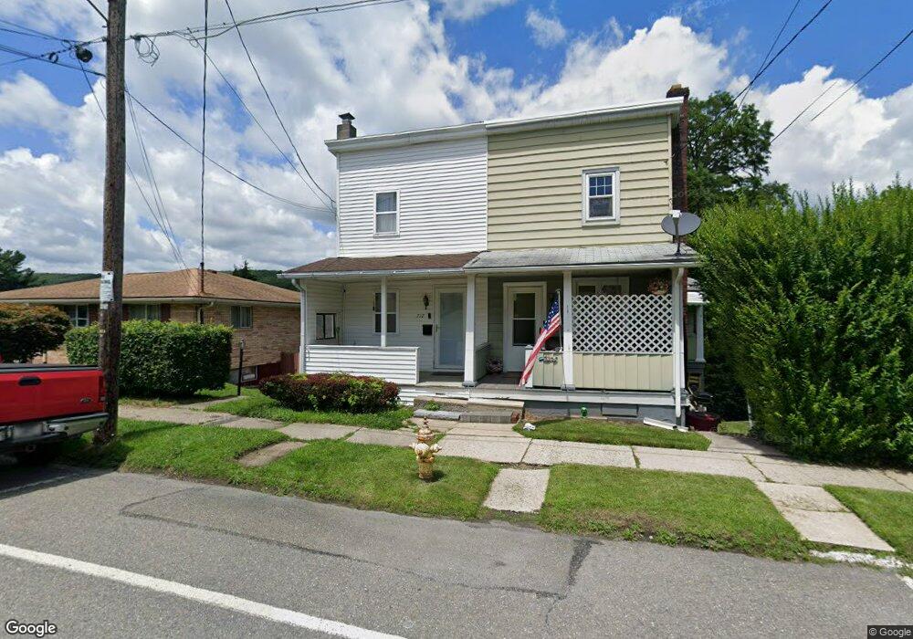 717 E Ridge St, Lansford, PA 18232 - photo 1