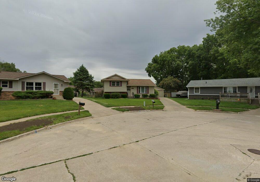 1001 E 40th Ct, Des Moines, IA 50317 - photo 1