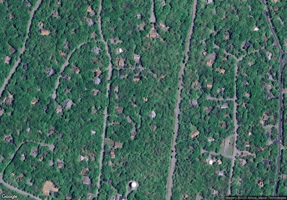 805 Lariat Ct, Hawley, PA 18428 - photo 1