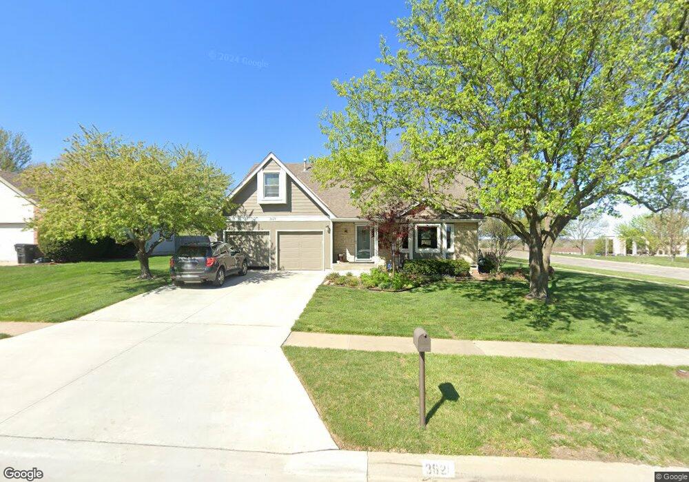 3621 SW Red Hawk Ct, Topeka, KS 66614 - photo 1