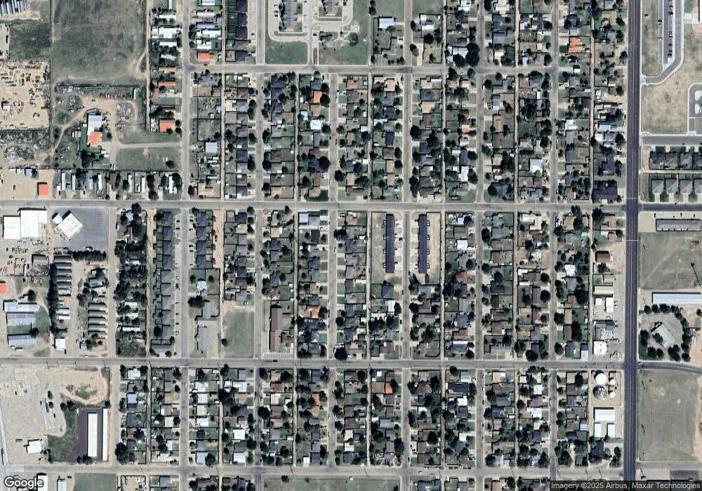 516 Pine Ave, Dumas, TX 79029 - photo 1