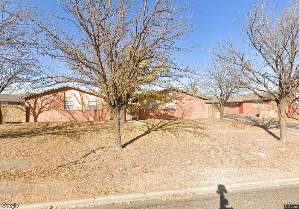 2410 W 16th St unit B, Plainview, TX 79072 - photo 1