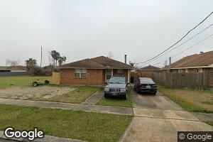 3105 Shannon Dr, Violet, LA 70092