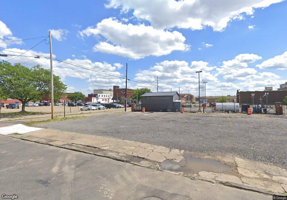 324 6th St NE, Canton, OH 44702 - photo 1