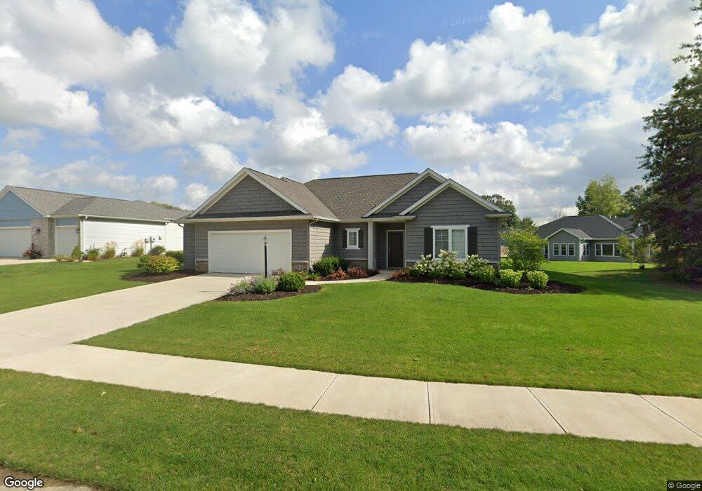 9816 Forest Creek Dr, Fort Wayne, IN 46835 - photo 1