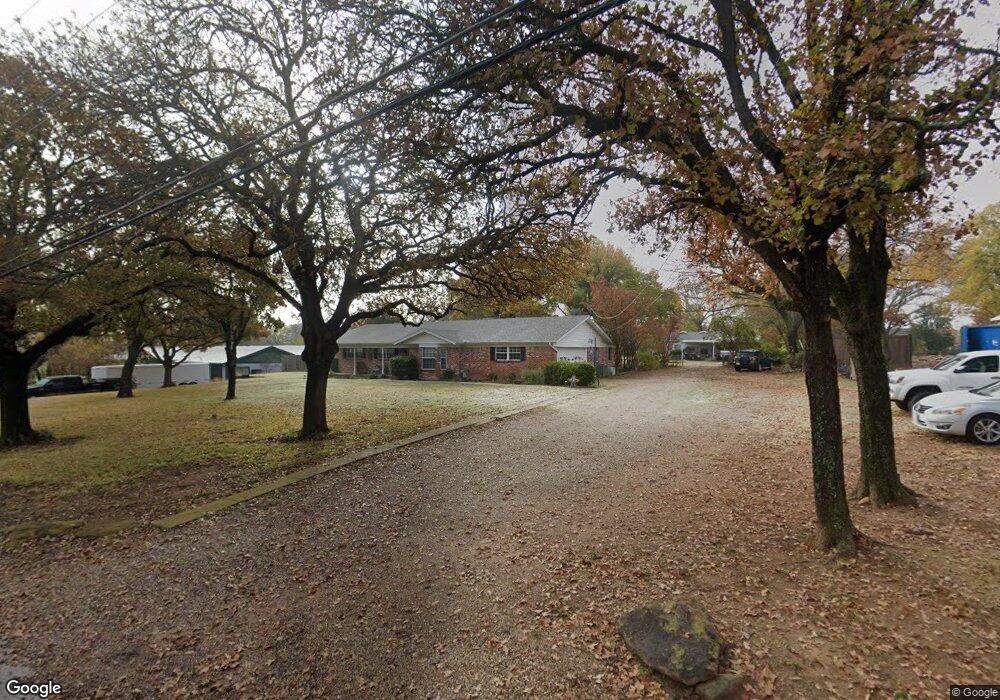 8924 Kirk Ln, North Richland Hills, TX 76182 - photo 1