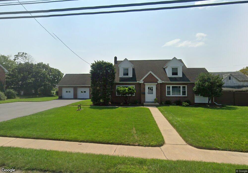 162 E Main St, Leola, PA 17540 - photo 1