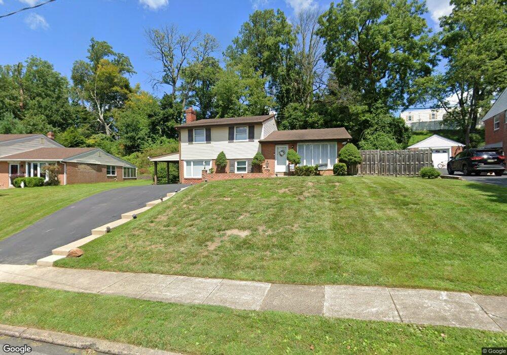 10 Grove Ln, Broomall, PA 19008 - photo 1