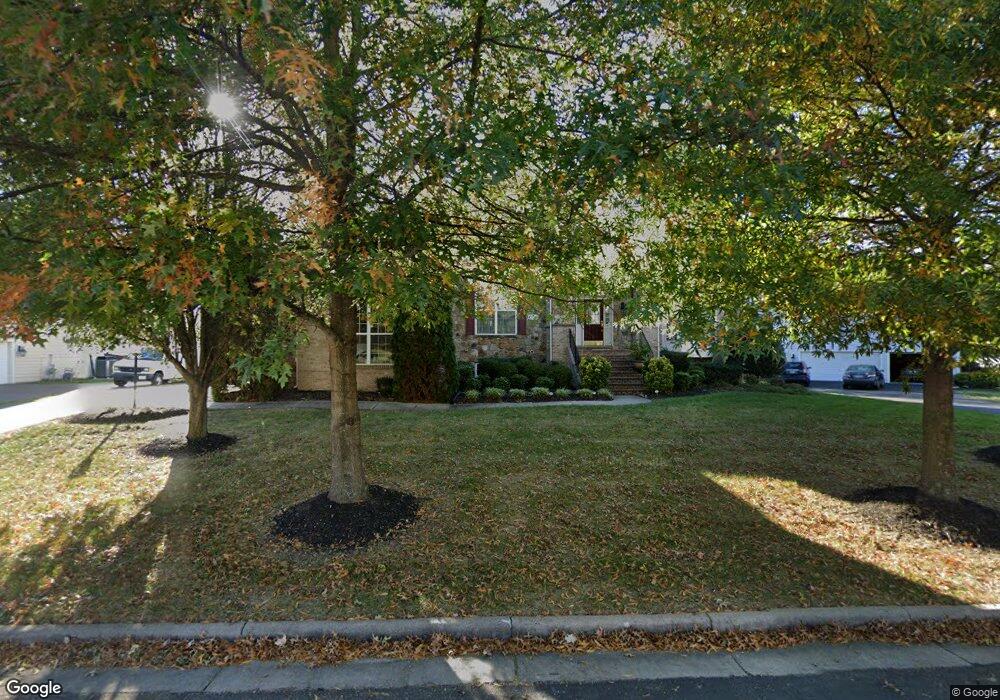 25513 Falling Cedars Ct, Chantilly, VA 20152 - photo 1