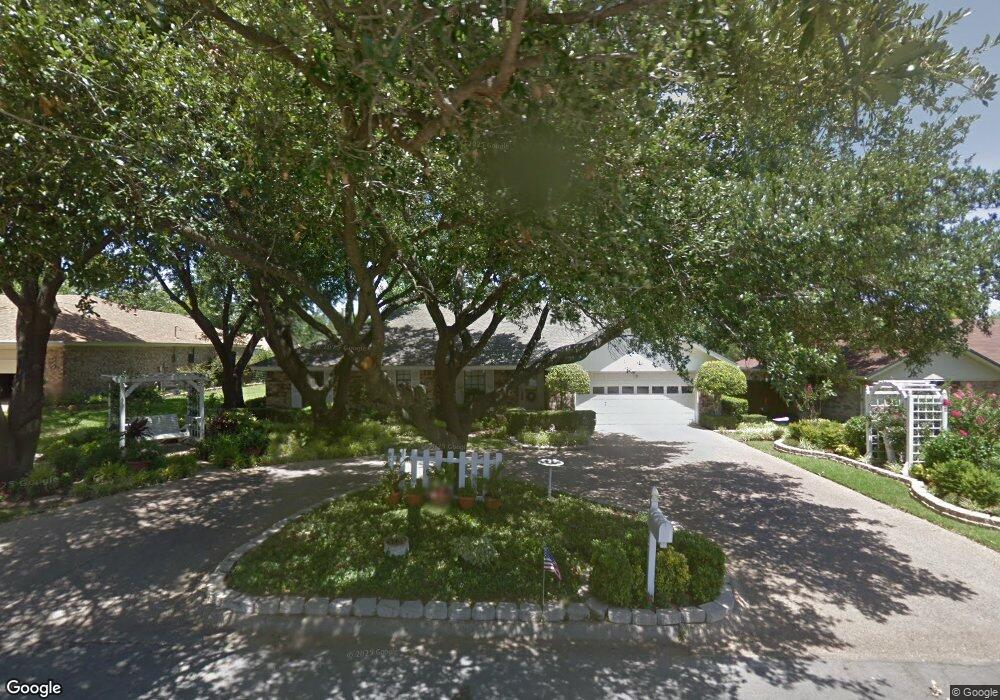 1422 Hemphill Dr, Cleburne, TX 76033 - photo 1