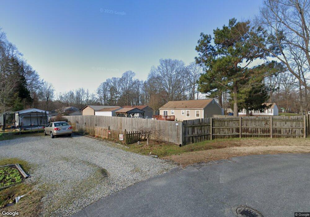 12212 Timber Trail Dr, Midlothian, VA 23112 - photo 1