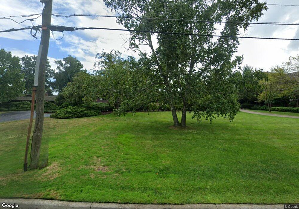 15630 Windmill Pointe Dr, Grosse Pointe Park, MI 48230 - photo 1