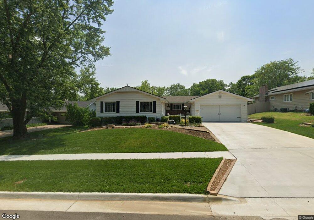 1635 SW 28th St, Topeka, KS 66611 - photo 1