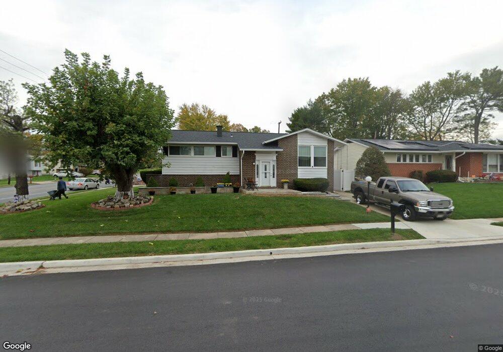 8342 Scotts Level Rd, Pikesville, MD 21208 - photo 1