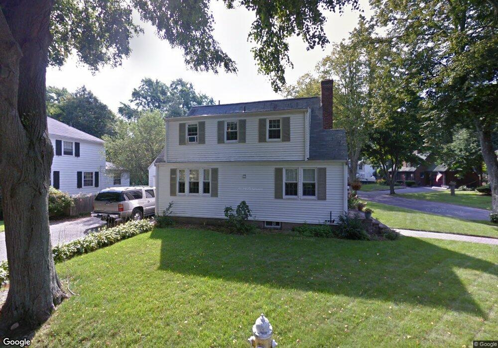 11 Mohawk Rd, Marblehead, MA 01945 - photo 1