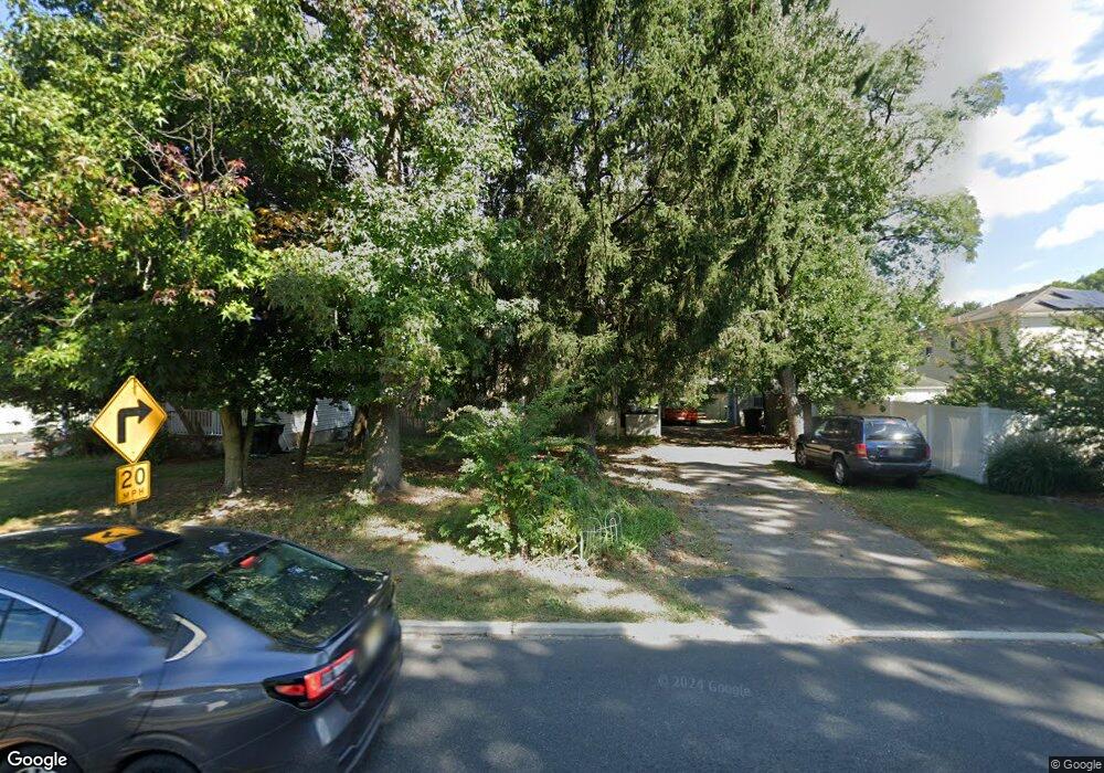 584 Laurel Ave, Hazlet, NJ 07730 - photo 1