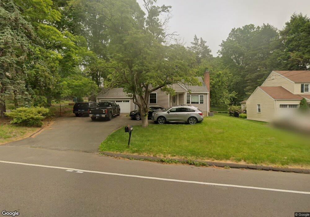 1992 Stratfield Rd, Fairfield, CT 06825 - photo 1