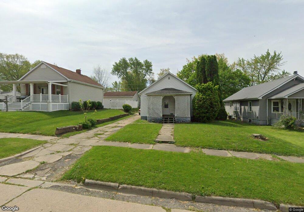 509 4th St, Lincoln, IL 62656 - photo 1