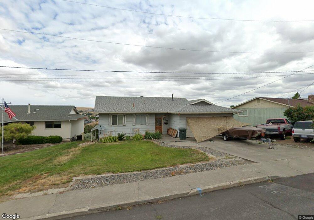 2303 SW Ladow Ave, Pendleton, OR 97801 - photo 1