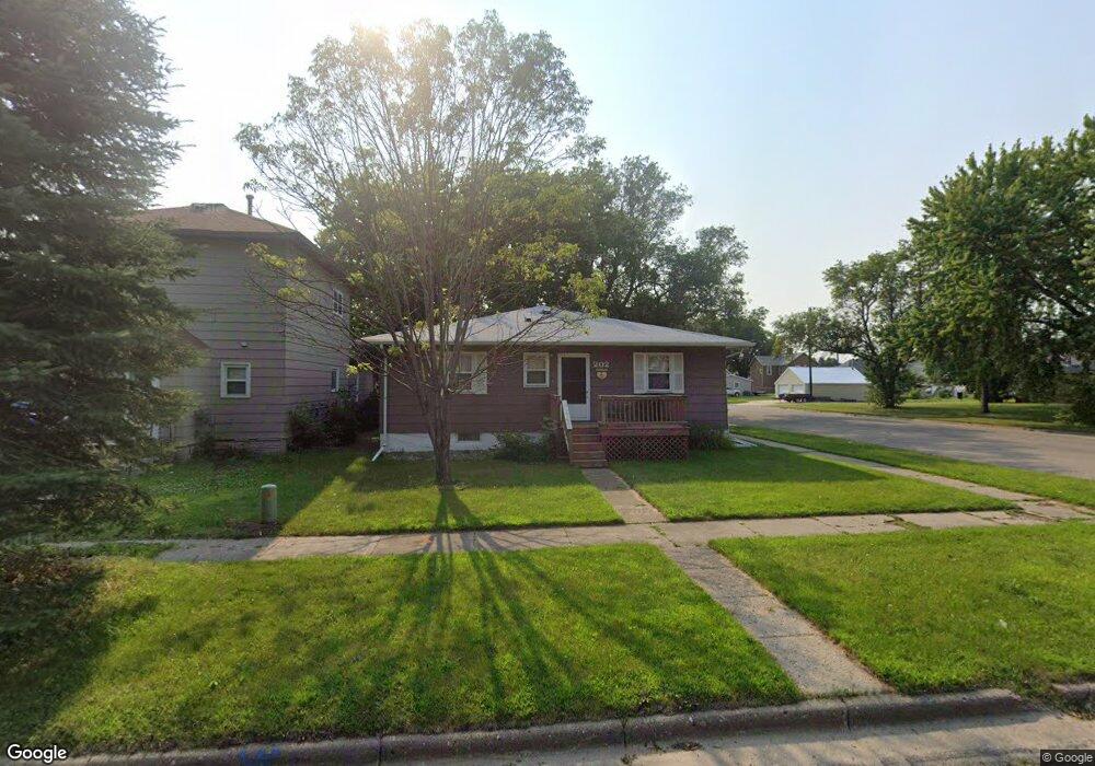 202 6th Ave SE, Jamestown, ND 58401 - photo 1