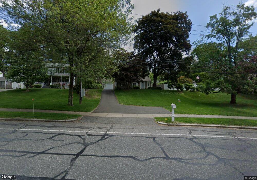 1261 Bradley Rd, Springfield, MA 01118 - photo 1