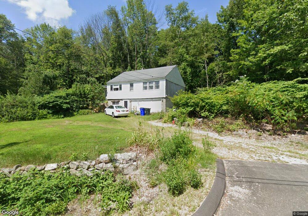 67 Stinson Rd, Goffstown, NH 03045 - photo 1