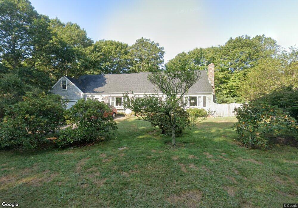 559 Skunknet Rd, Centerville, MA 02632 - photo 1