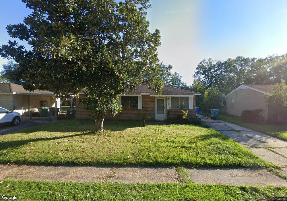 311 Robin Ln, Slidell, LA 70458 - photo 1