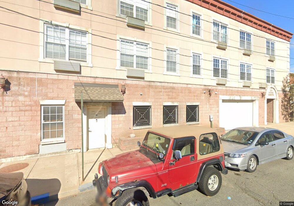 245 Walker St unit C0303, Cliffside Park, NJ 07010 - photo 1