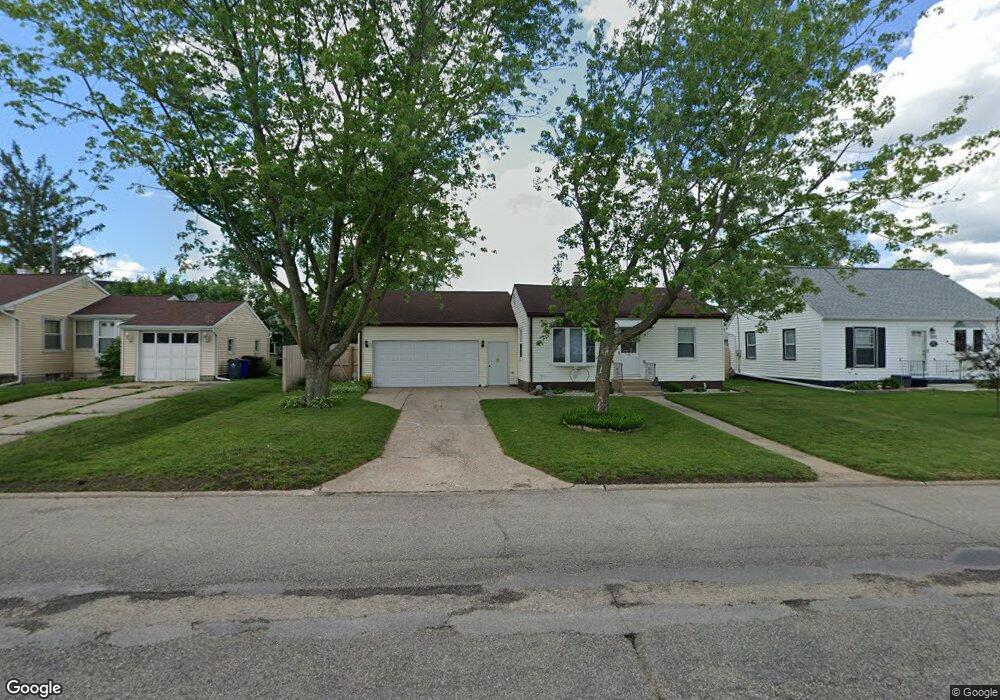 1824 8th Ave SW, Cedar Rapids, IA 52404 - photo 1