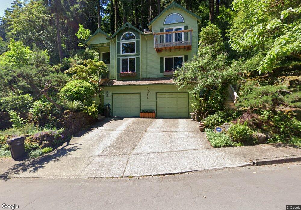 18284 Hillside Ct, West Linn, OR 97068 - photo 1