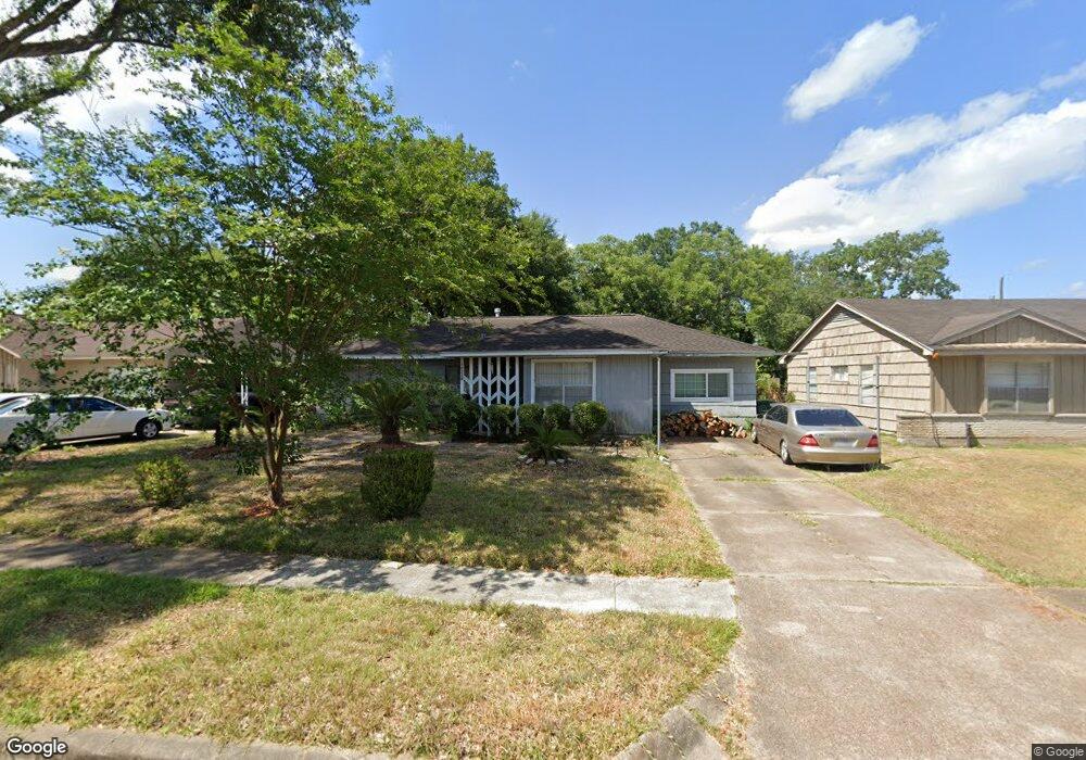 10210 Glenmawr Dr, Houston, TX 77075 - photo 1