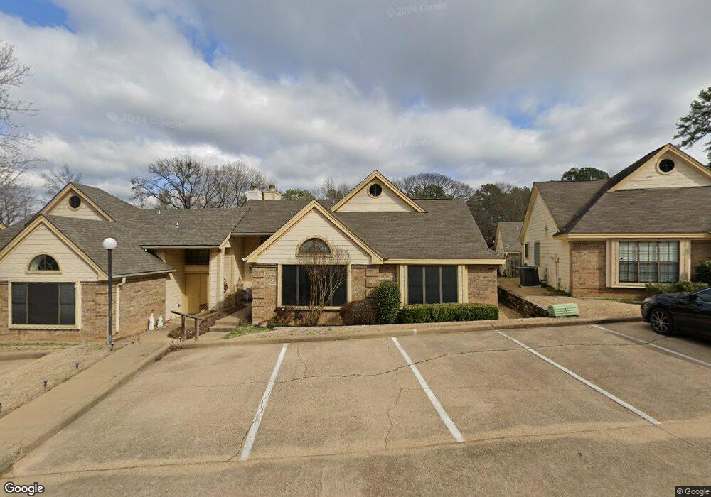 5776 Golden Oaks Dr, Tyler, TX 75703 - photo 1