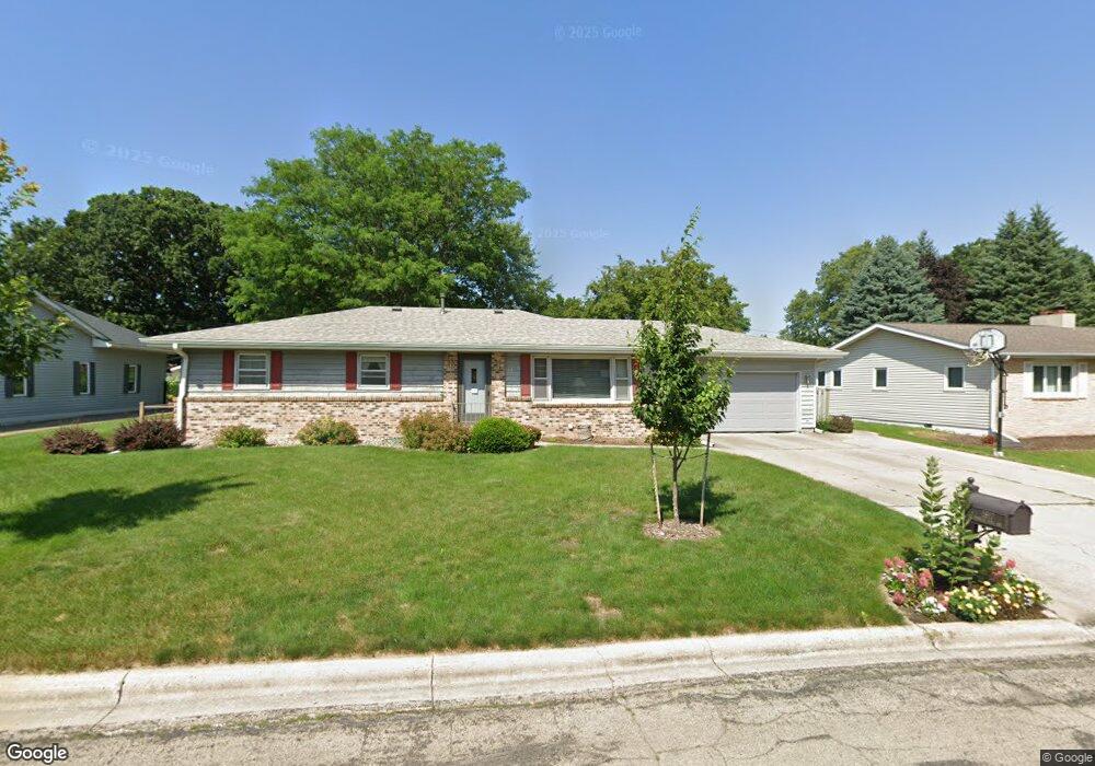 1617 Bunker Hill Rd, Albert Lea, MN 56007 - photo 1