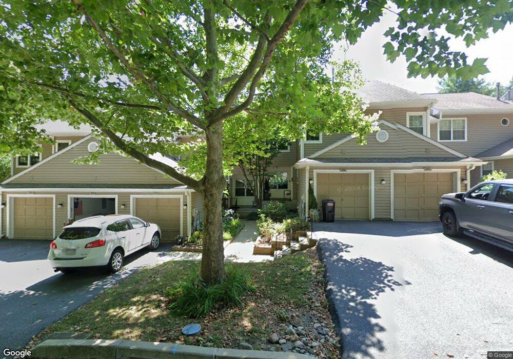 375 Radford Ct, Glen Mills, PA 19342 - photo 1