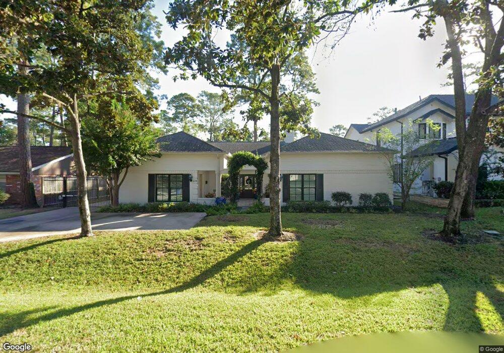 334 E Gaywood Dr, Houston, TX 77079 - photo 1