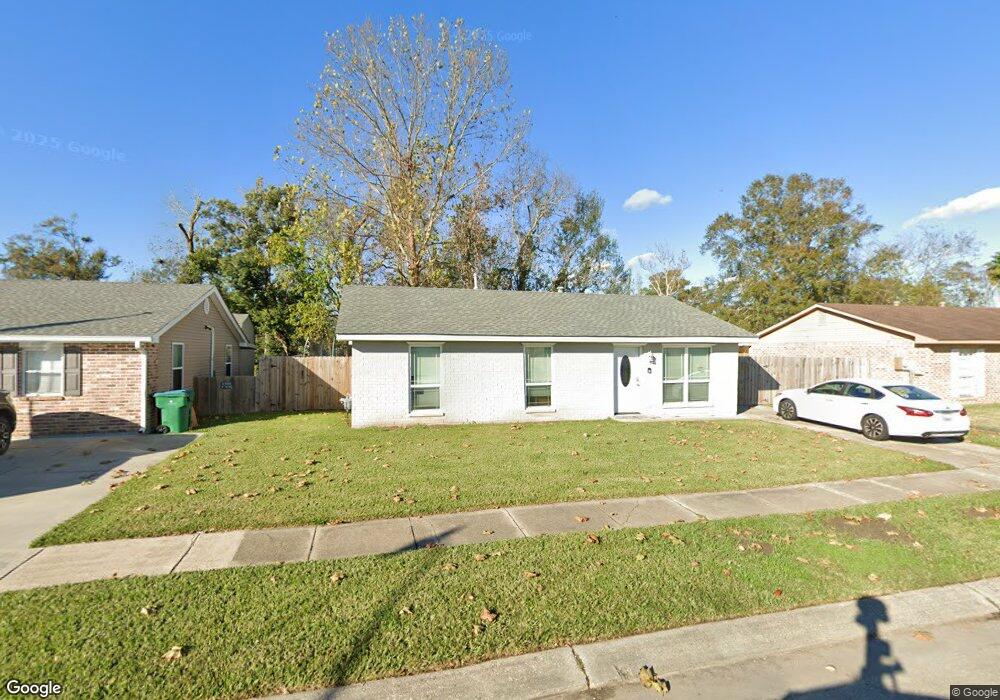 2800 Sieglinde Ct, Marrero, LA 70072 - photo 1