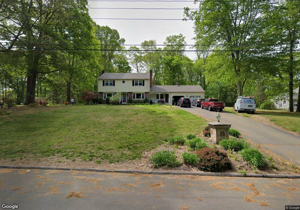 71 Cardinal Cir, Trumbull, CT 06611 - photo 1