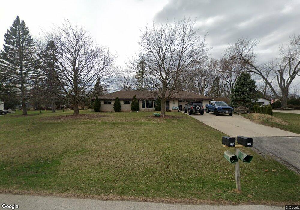 6431 S Carroll Cir, Franklin, WI 53132 - photo 1