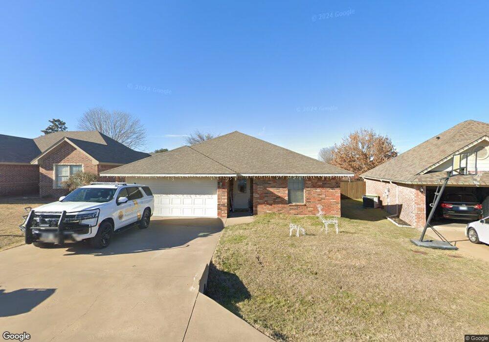 709 Rambling Ct, Granbury, TX 76049 - photo 1