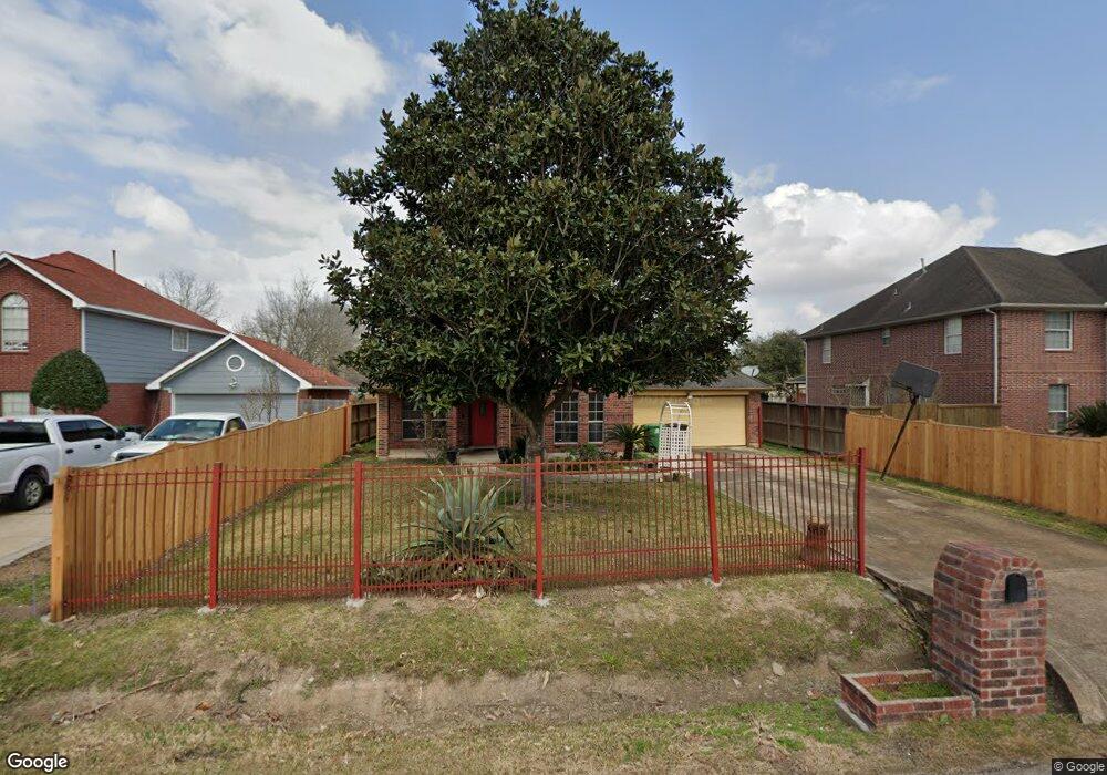 8319 Swiftwater Ln, Houston, TX 77075 - photo 1