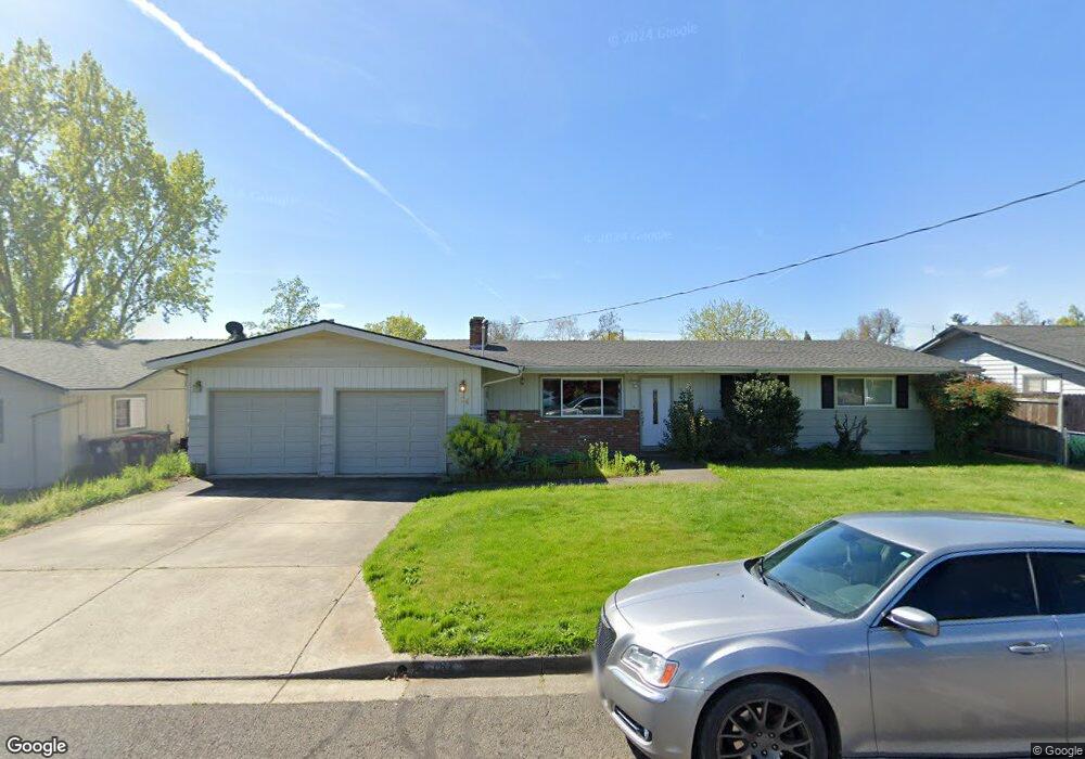 104 Victoria Way, Central Point, OR 97502 - photo 1