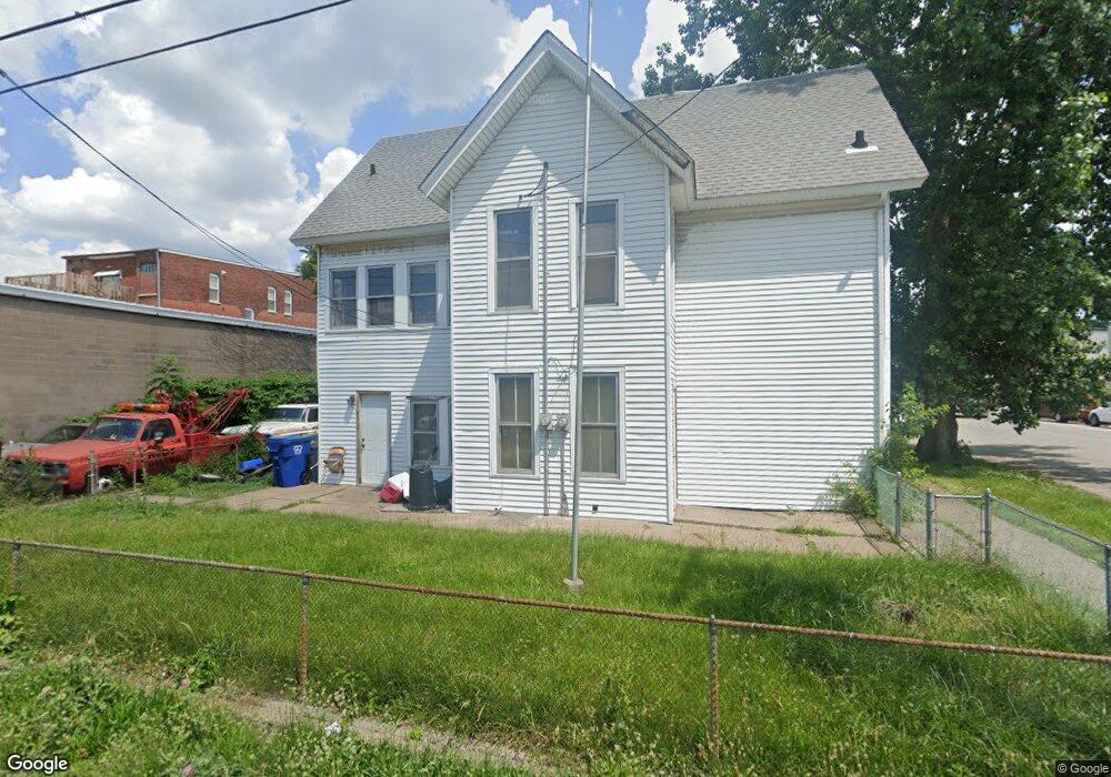 220 Myrtle St, Davenport, IA 52802 - photo 1