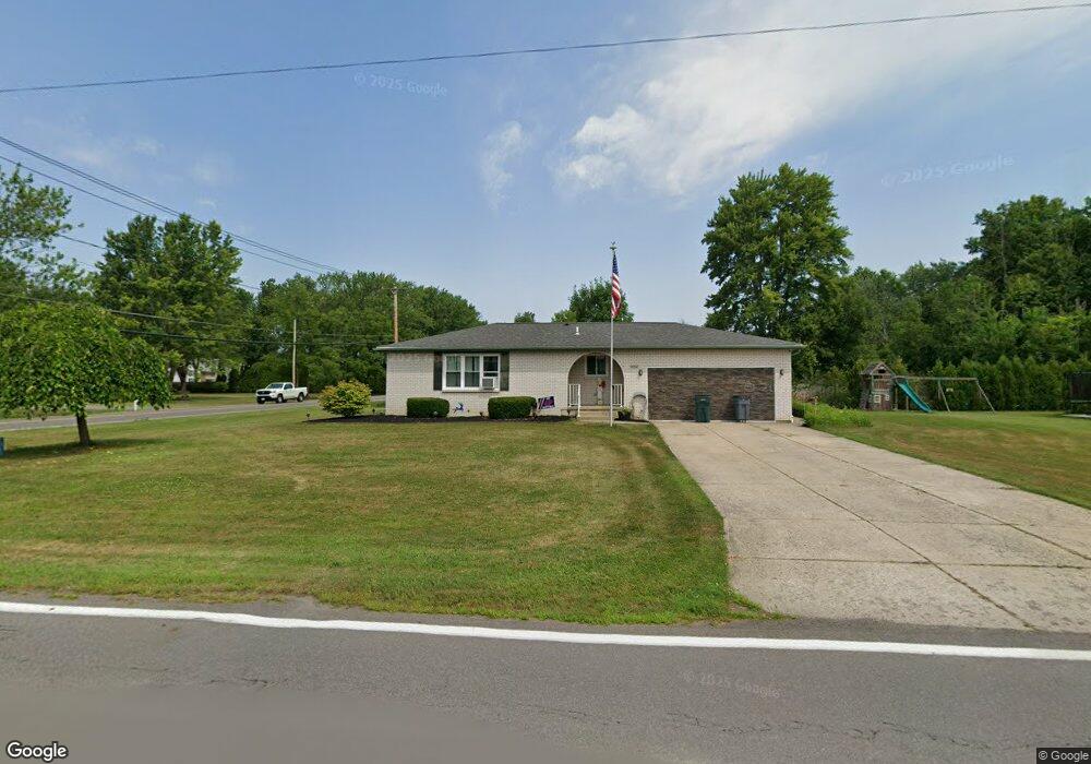 2693 Homeyer Rd, North Tonawanda, NY 14120 - photo 1